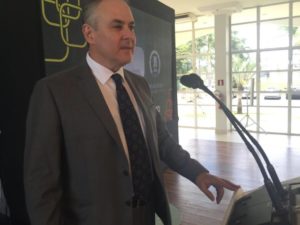 GLAUCO DINIZ DUARTE  Reduzida